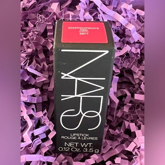 NARS Matte Lipstick in Inappropriate Red - Picture 1 of 14